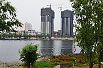 内河右岸