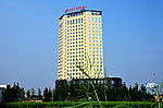 内河的新楼