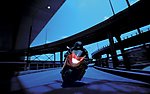 摩托车