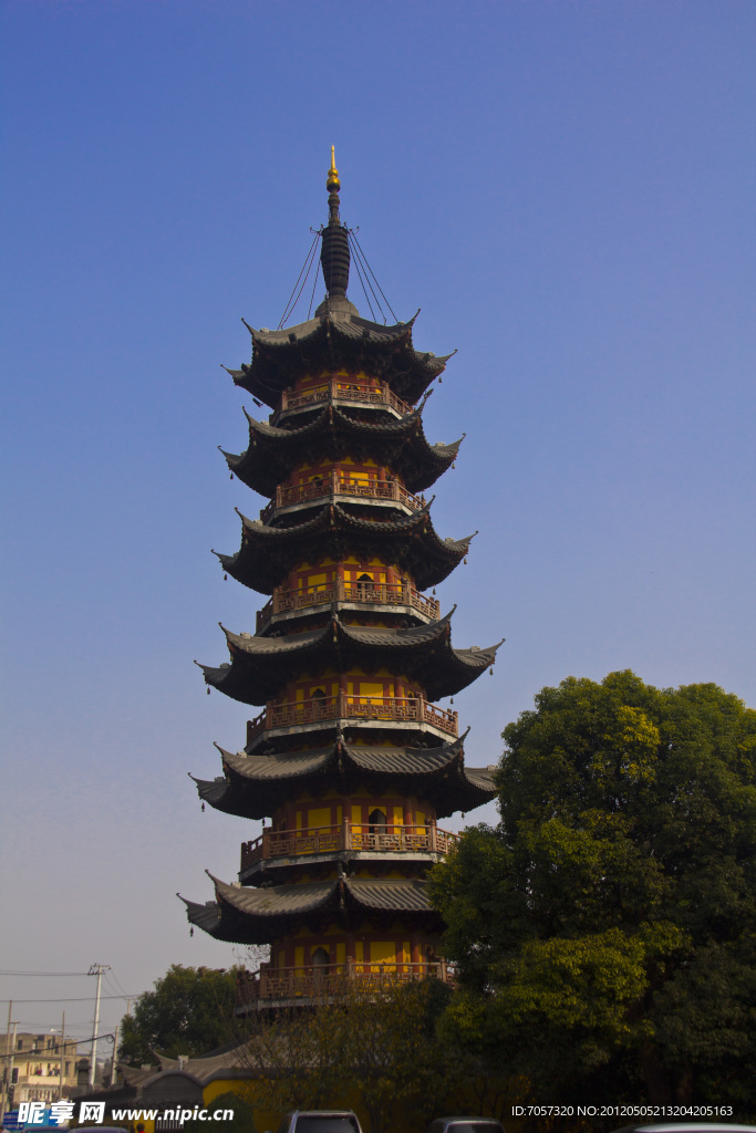 上海龙华塔