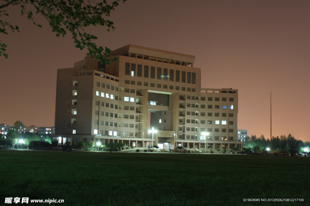 山东理工大学 宏远楼