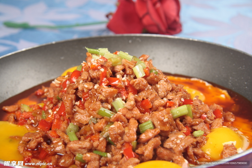 平锅牛肉蛋