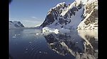 雪山倒影