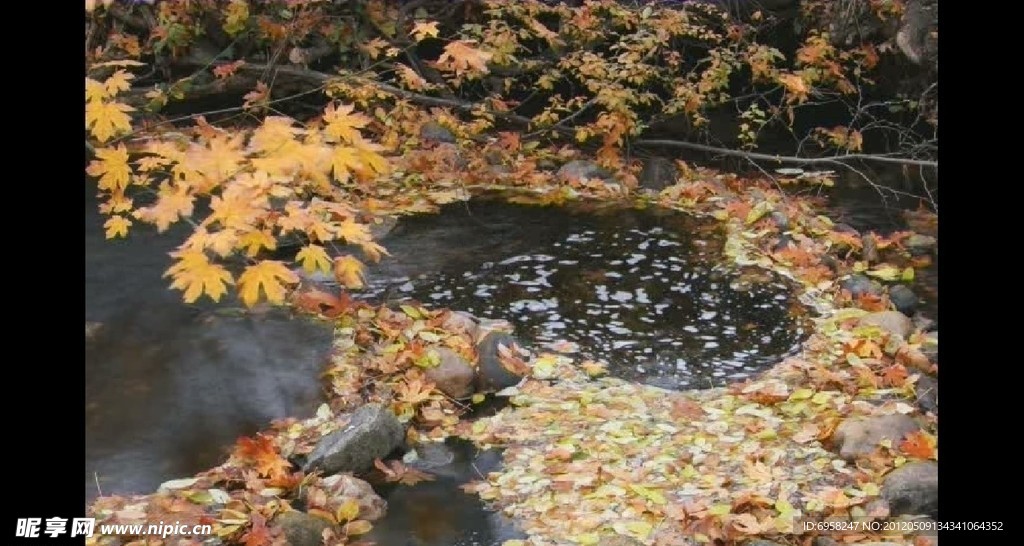 山间溪流