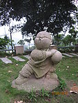 小和尚石雕