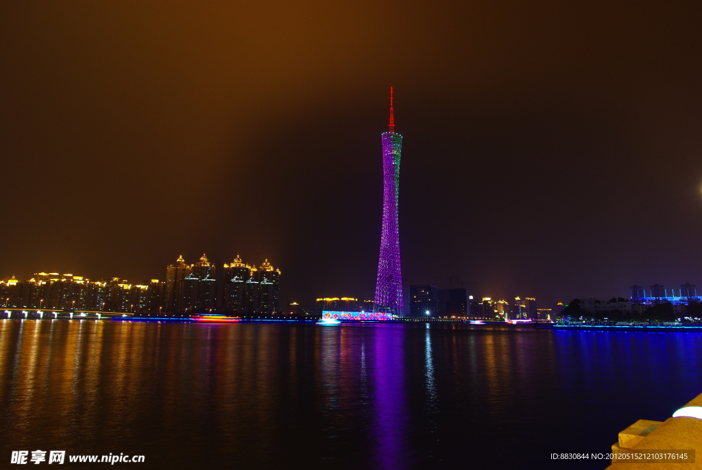 珠江小蛮腰夜景