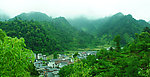 云雾高山