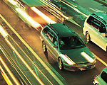 行驶中汽车