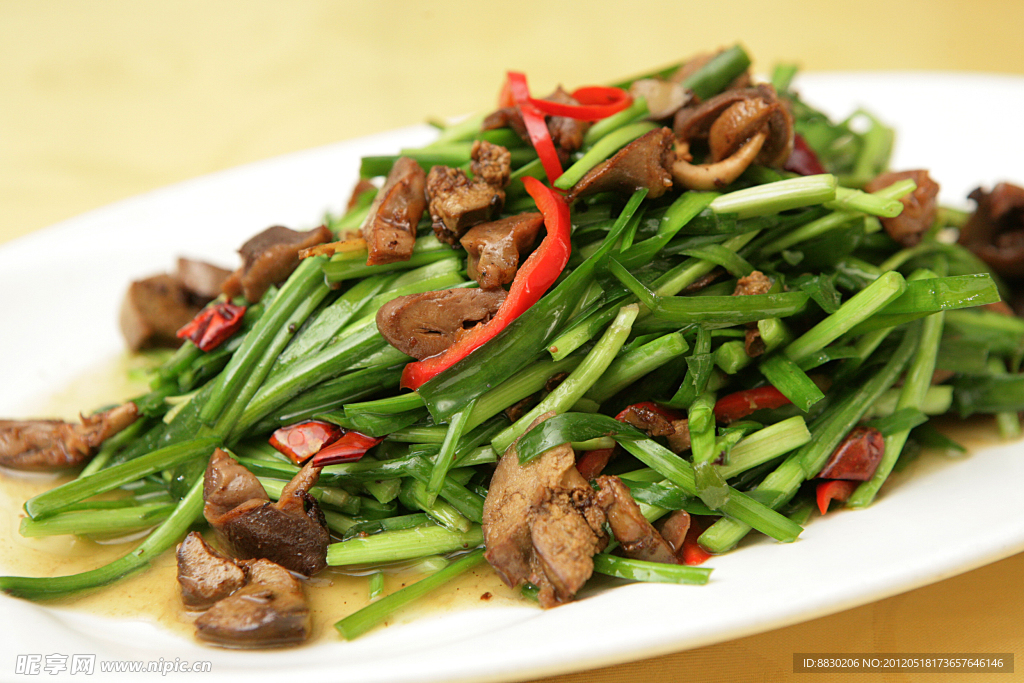 韭菜炒鸡杂