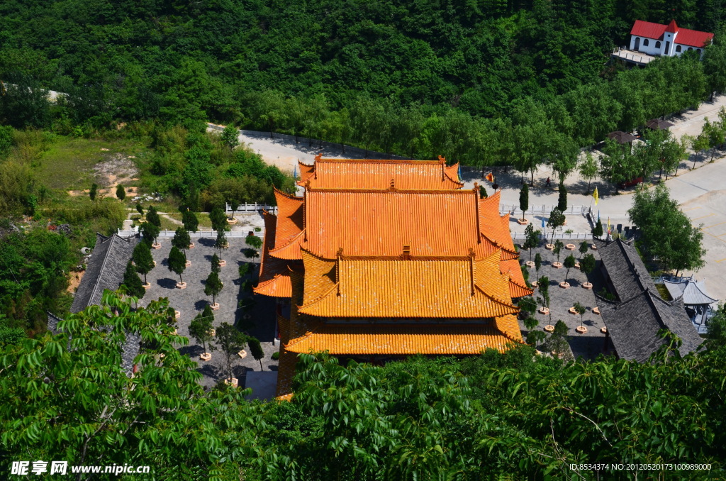 俯视寺院