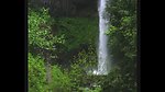 山泉溪水瀑布