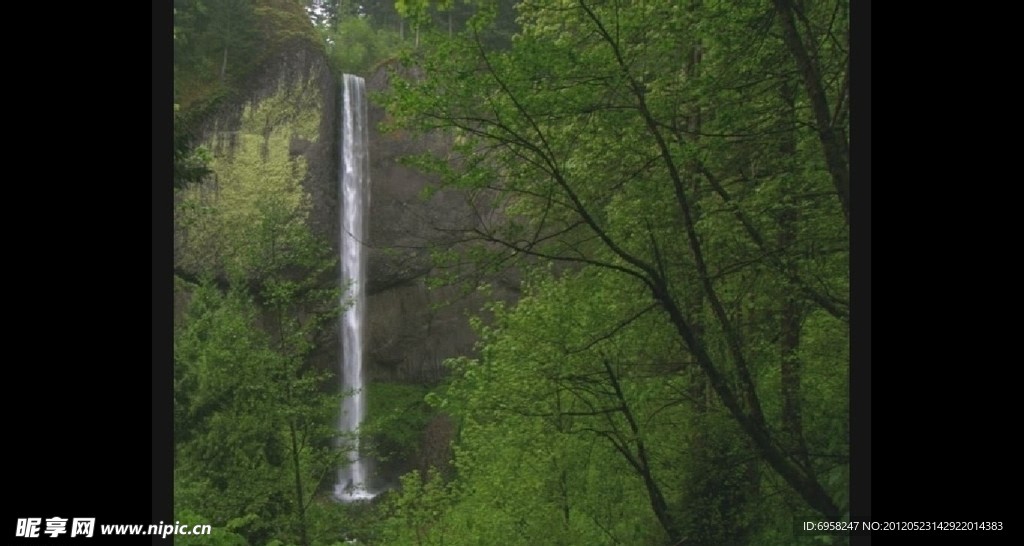 山泉溪水瀑布