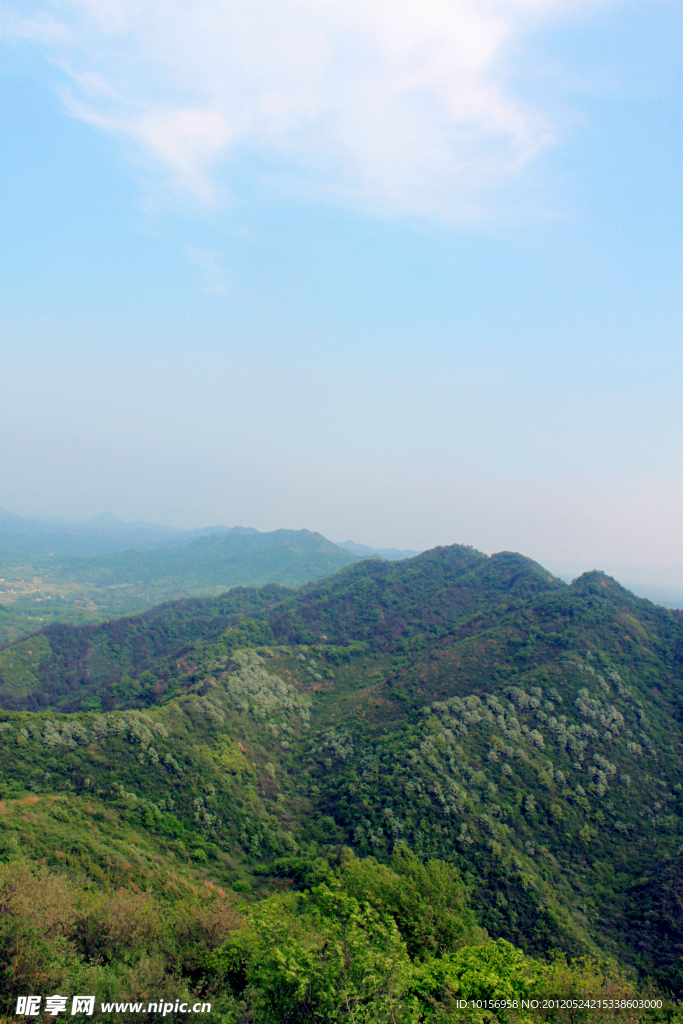 震雷山