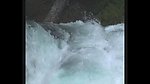 山泉溪水瀑布