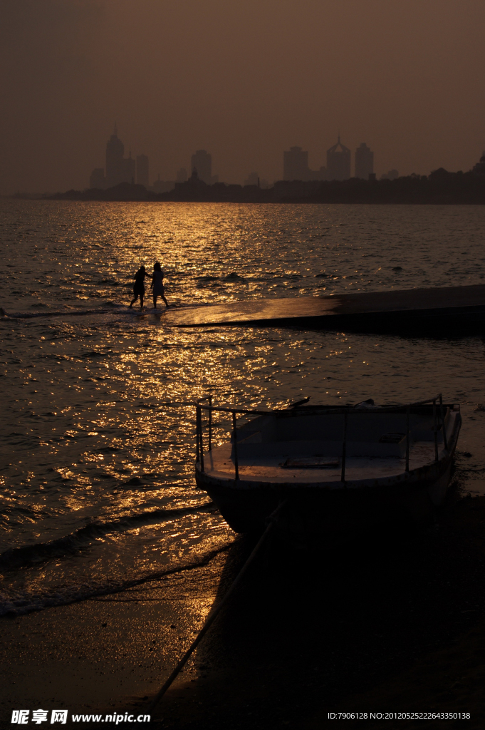 海滨夕照
