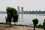 内河两岸
