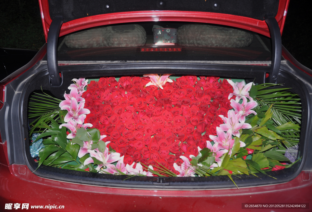 爱心鲜花车