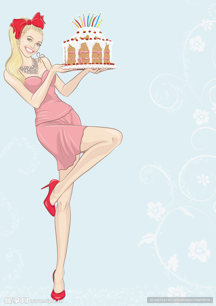 端着生日蛋糕的美女