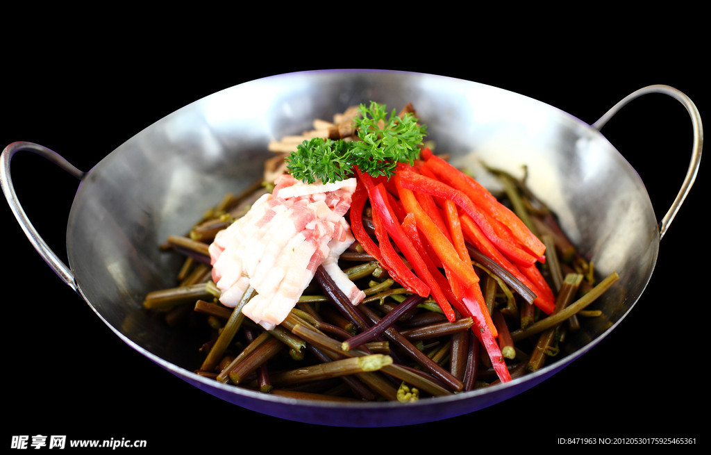 干锅蕨菜