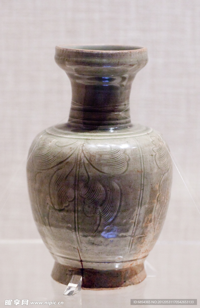 耀州窑刻花瓶