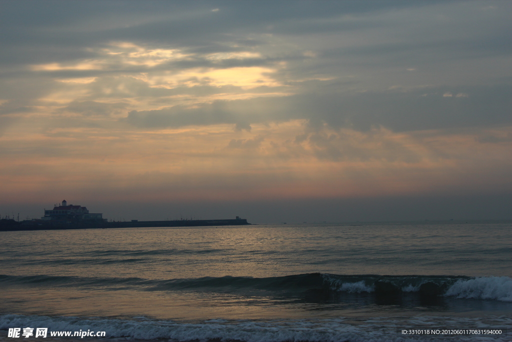 海上落日