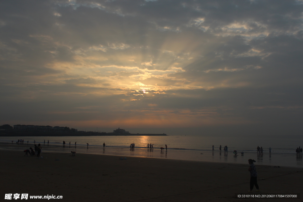 海上落日