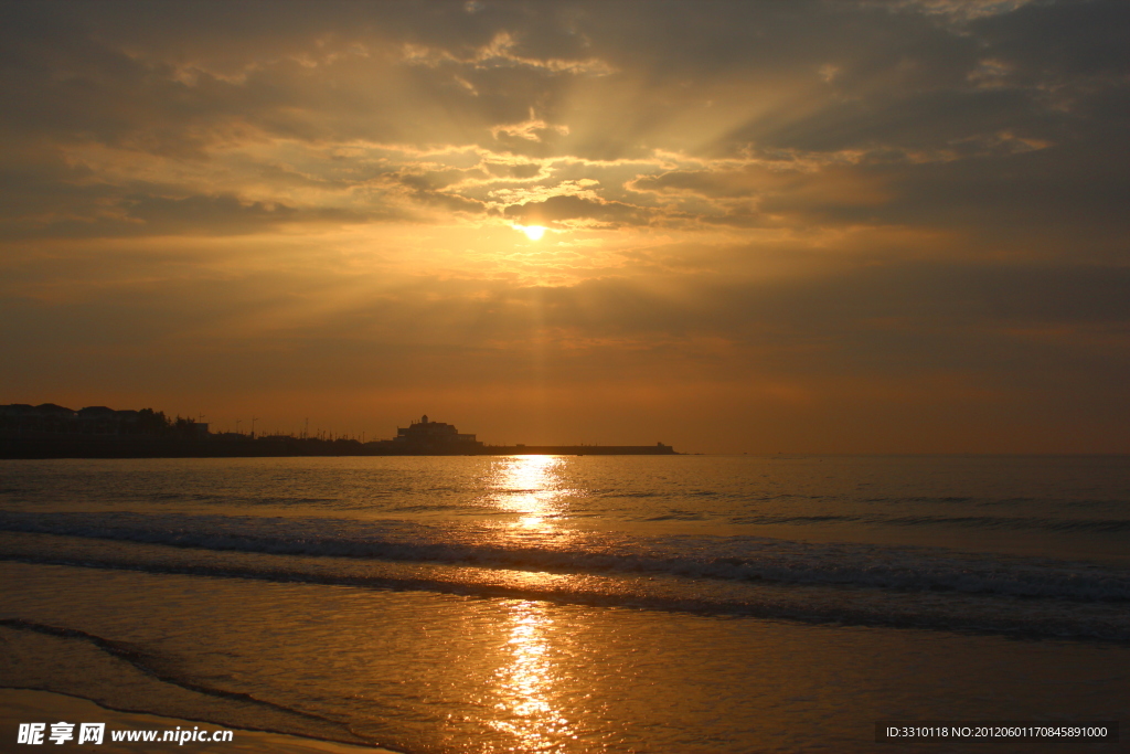 海上落日