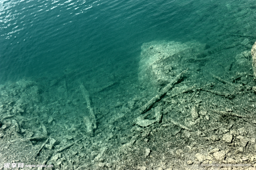 湖水 水面