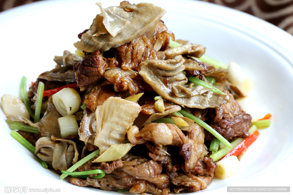 干笋炒肉片