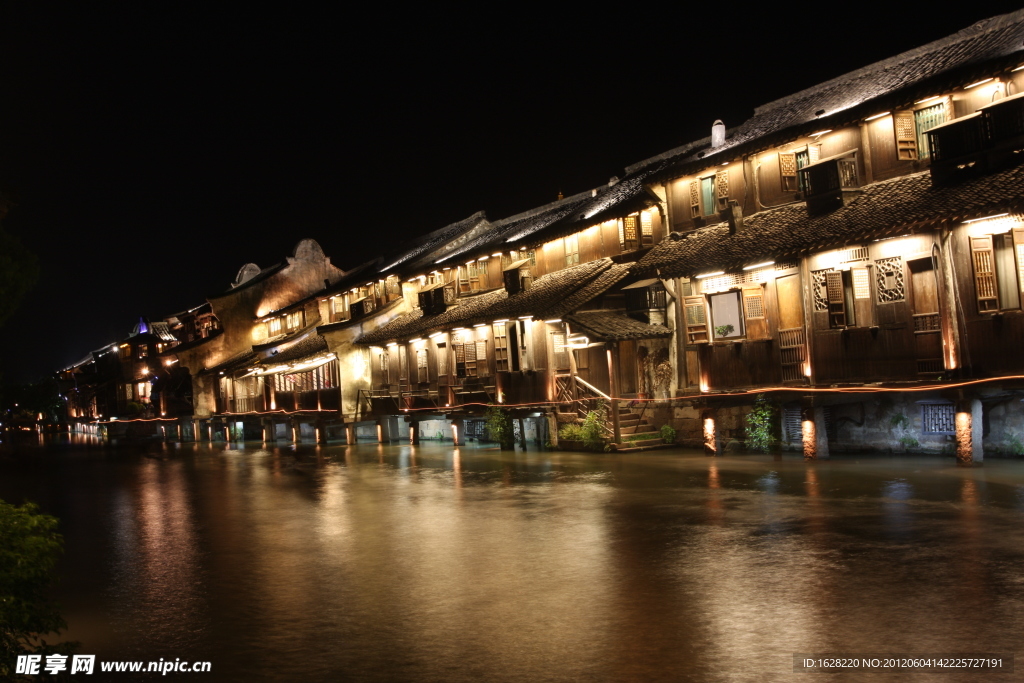 浙江乌镇水乡夜景摄影照片