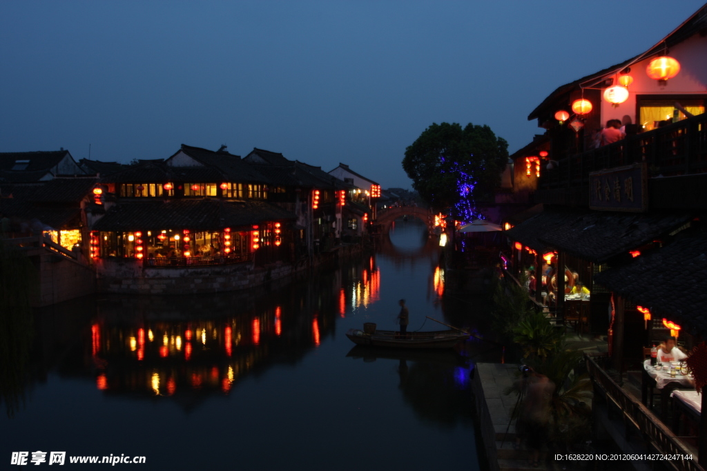 浙江乌镇水乡夜景摄影照片