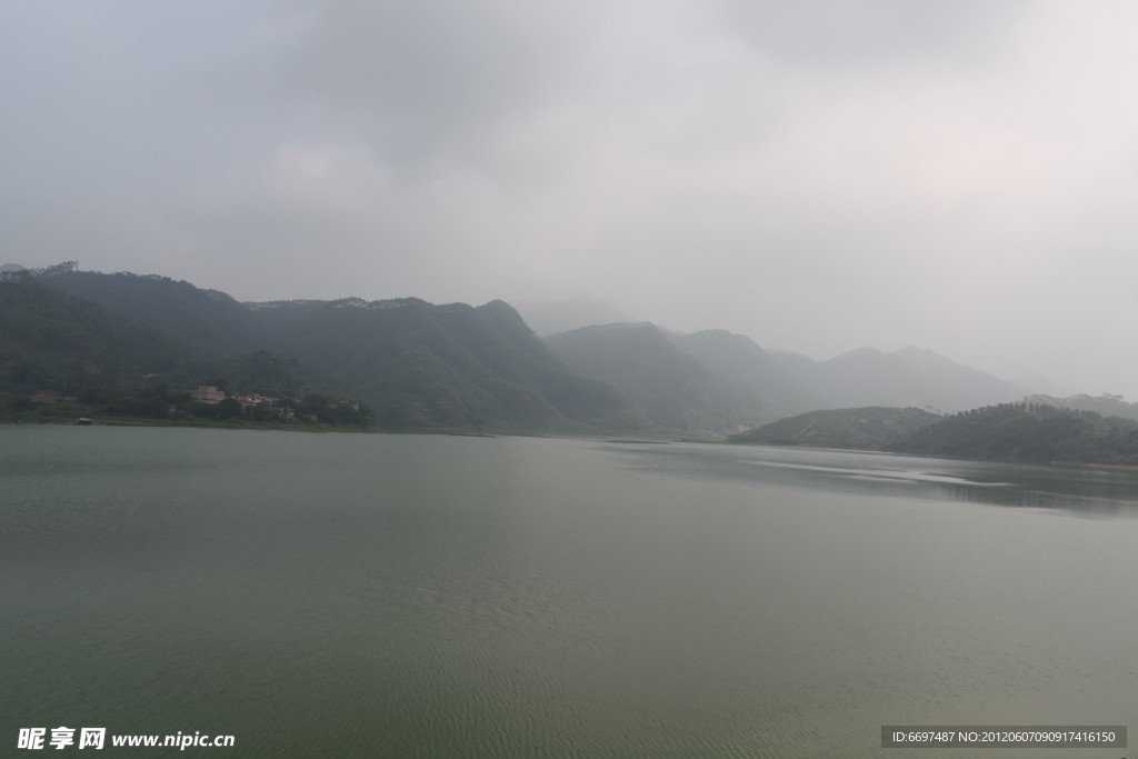 水库风景