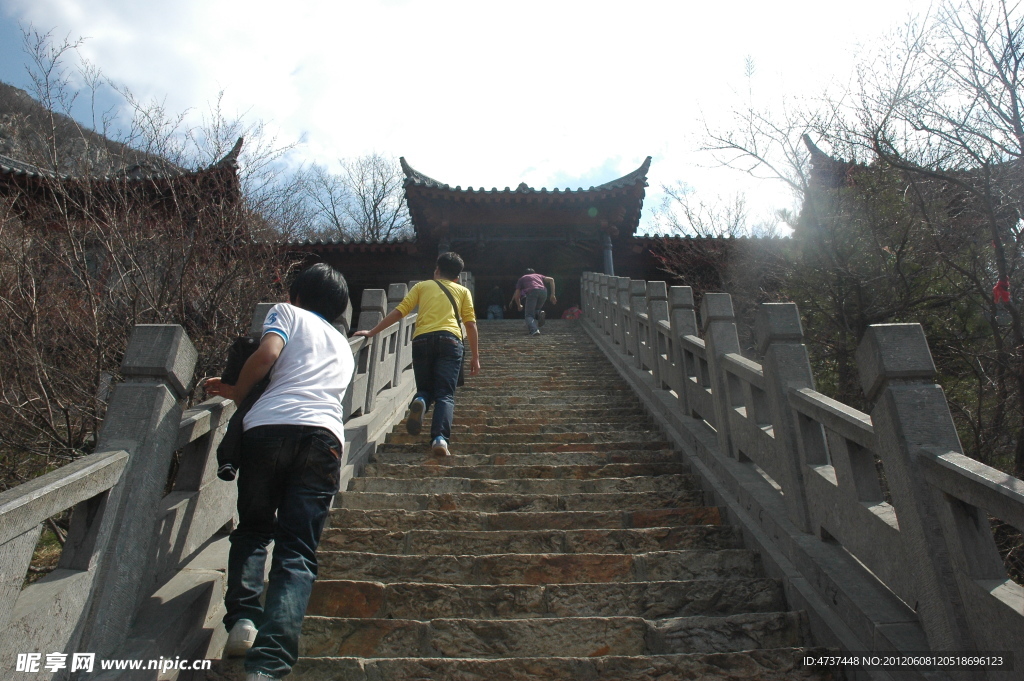 嵩山登山阶梯