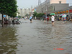 洪水