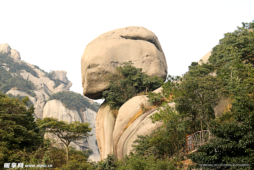 山峰 奇石 怪峰