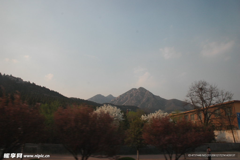 嵩山远景