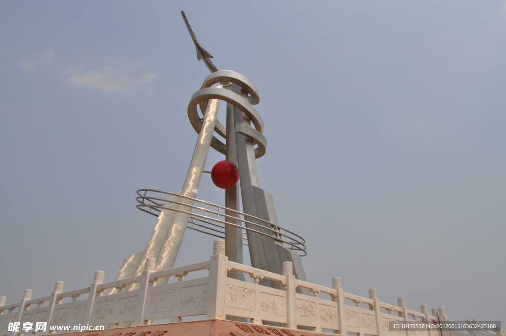 卤阳湖 雕塑塔