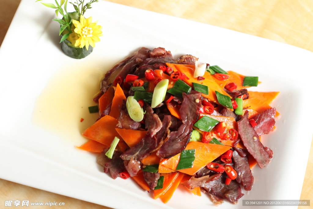 土家辣牛肉