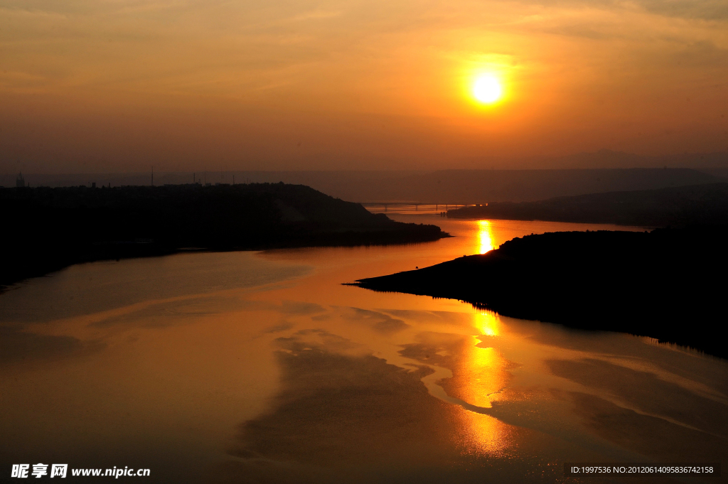 黄河夕阳