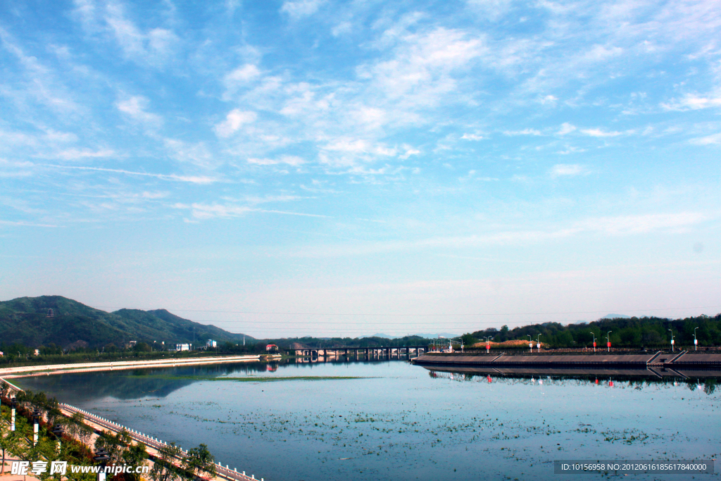 浉河岸边