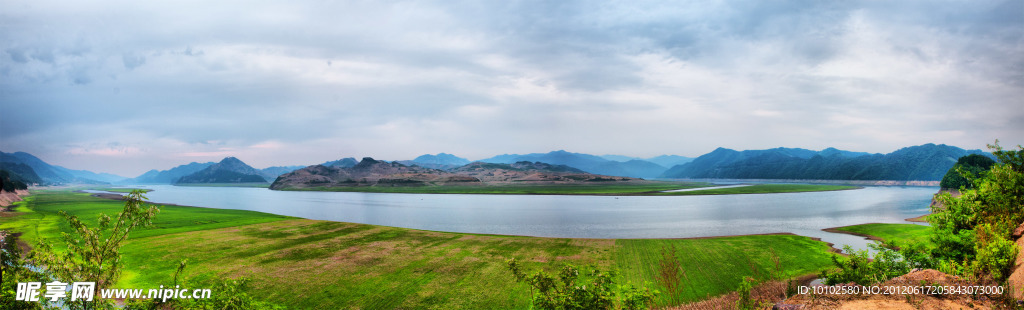 绿江村部分全景