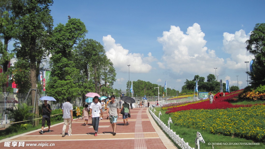 深圳湾体育馆场外