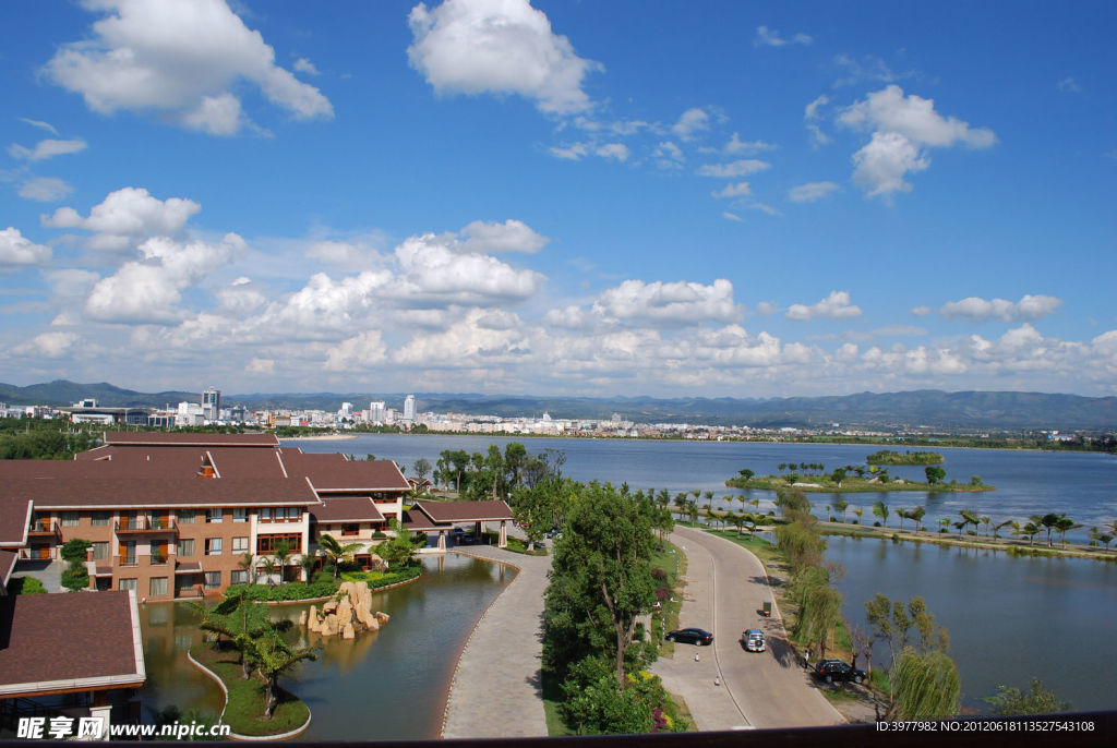 云南弥勒市胡泉酒店风光