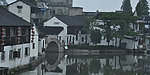 朱家角水街两岸