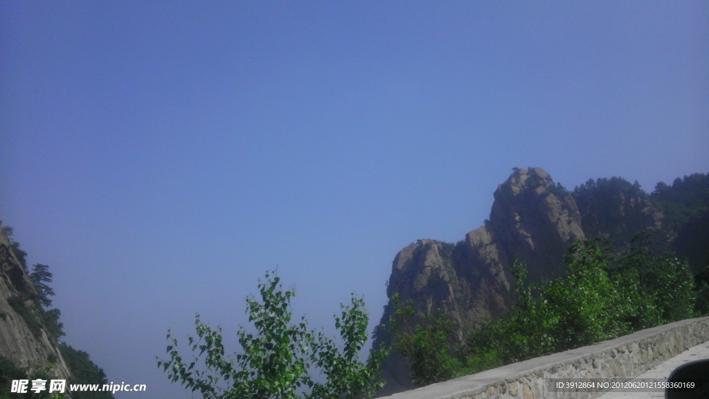 雾灵山
