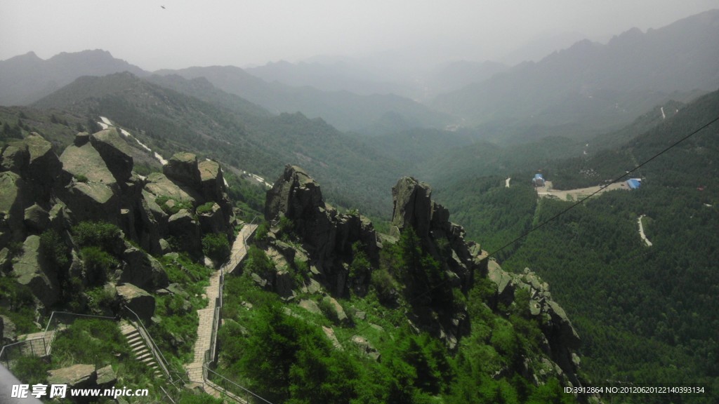 雾灵山