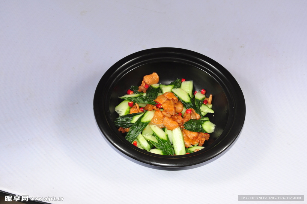 小土锅青瓜烧肉片