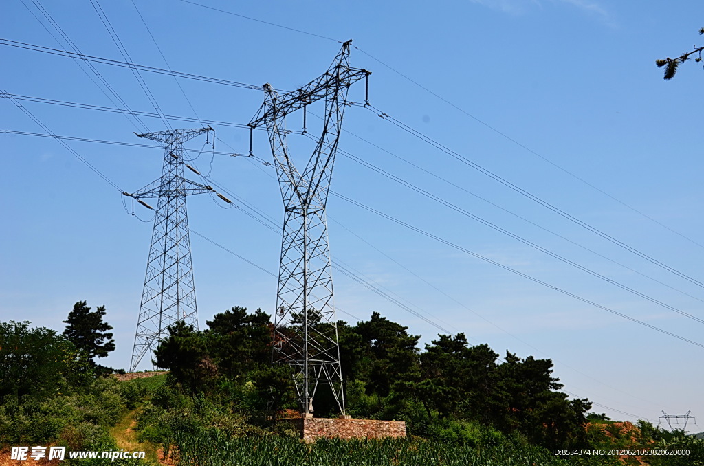 山顶的电网