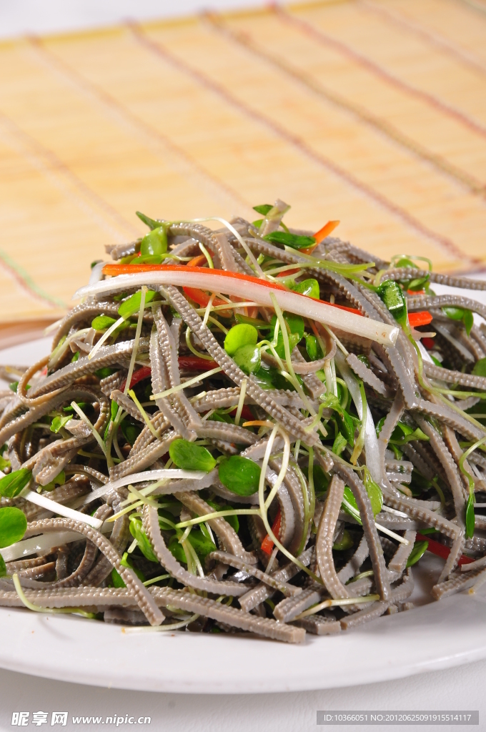 椿芽黑豆皮