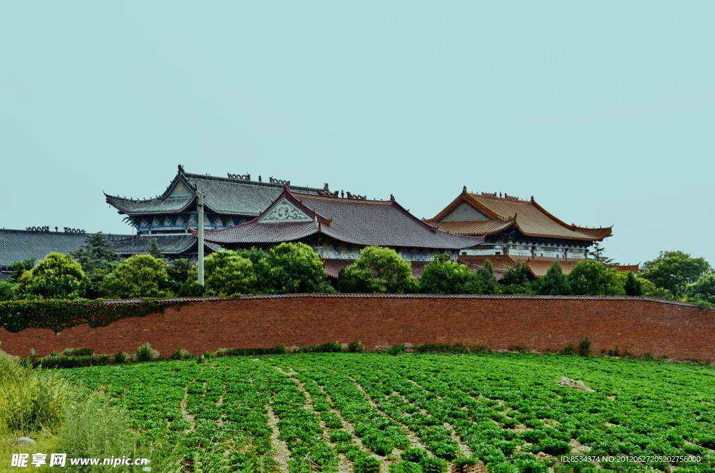 黄昏的古刹
